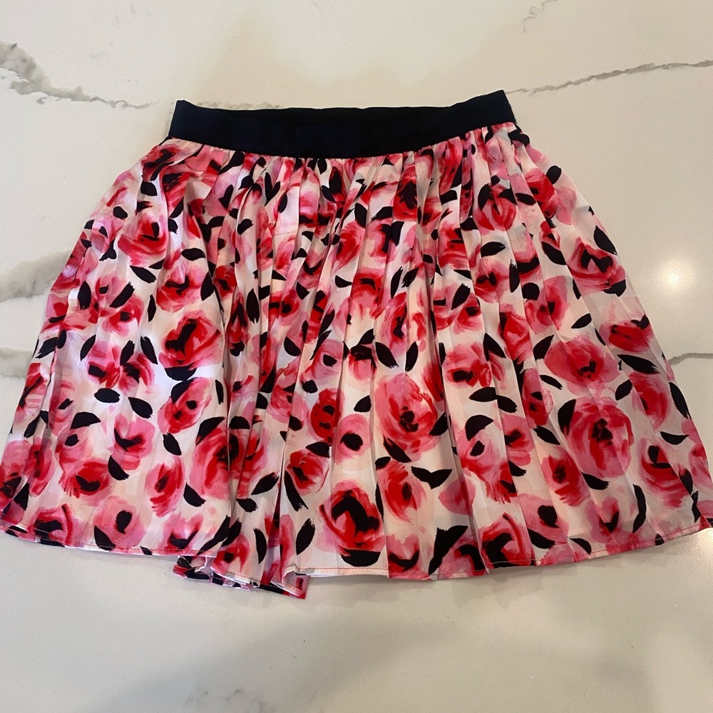 Nemiun Marcus pink and red floral skirt size M